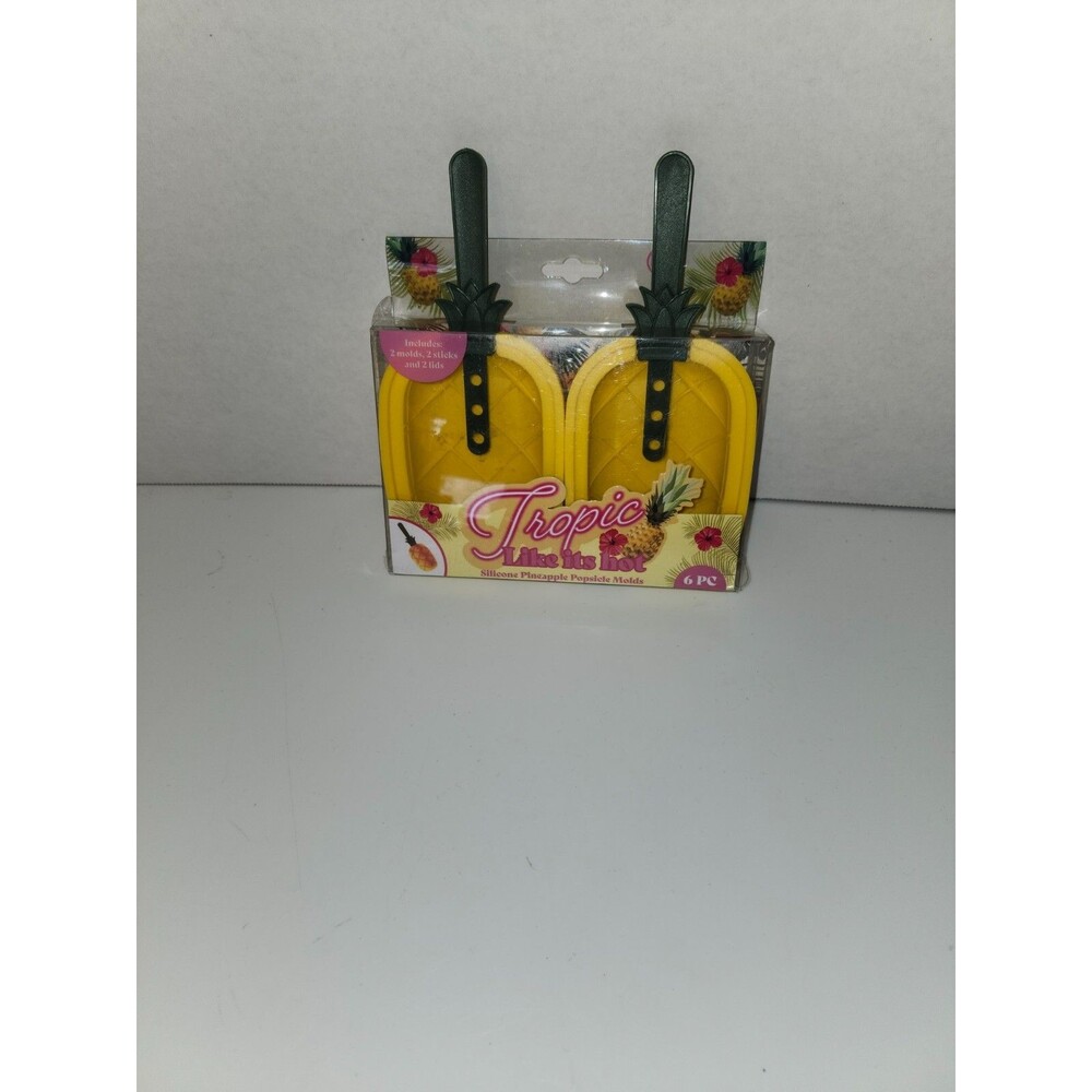 Tropic Like Its Hot. Silicone Pineapple Popsicle Molds NEW